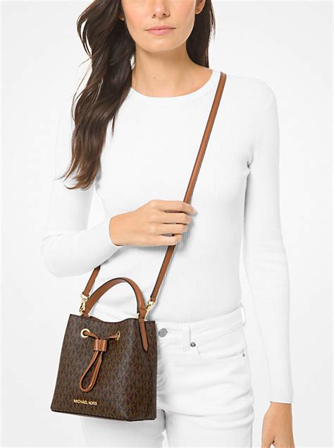 grapefruit michael kors purse|MICHAEL MICHAEL KORS Suri Small Logo Crossbody Bag .